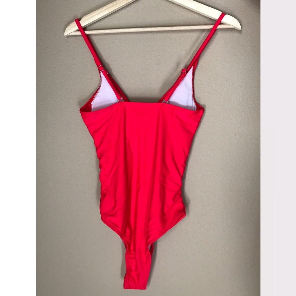 Knotted One Piece Swimsuit - Picture 3 of 3
